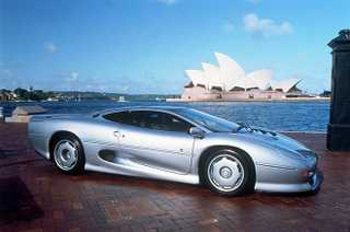 Illustration for article titled 15 foreign exotic cars the feds won't seize